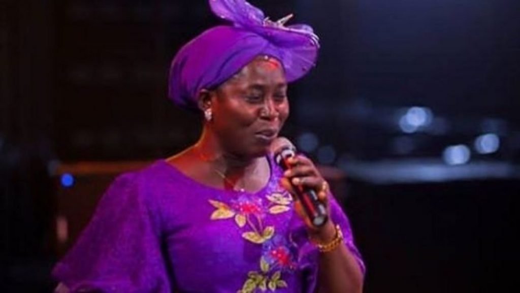 Just In: Tears As Late Gospel Singer Osinachi’s Body Arrives Abia For Burial•Condolers Escaped Kidnap