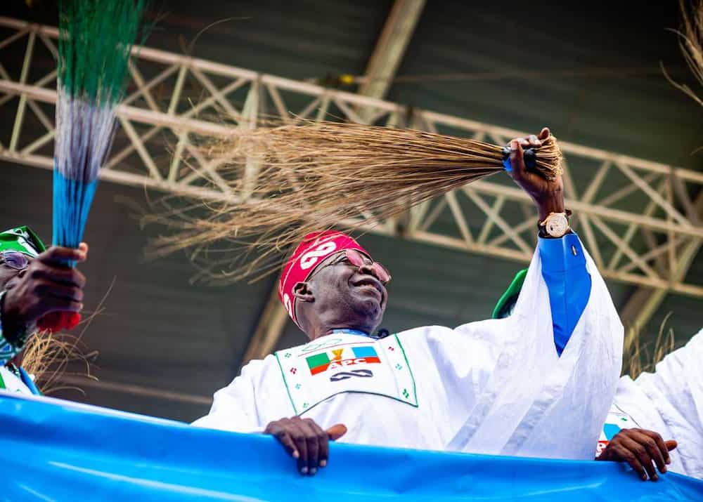 TRENDING:GET YOUR APV, APC AND YOU MUST VOTE’ — TINUBU SUFFERS YET ANOTHER GAFFE AT RALLY |Eagle’s…