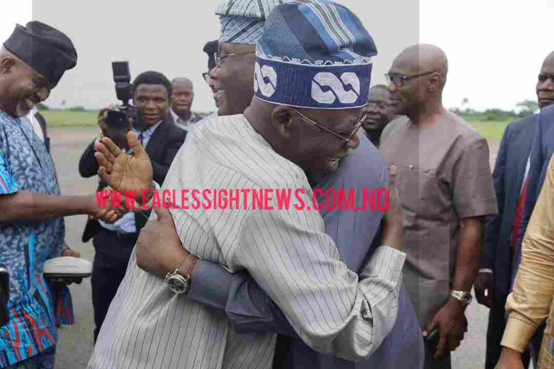 2023: "Politicians Have Fun When There Followers Fight, Don't Die In Their War' Reaction As Tinubu And Atiku Meet Again In Abuja...(Video) Eagle's Sight News