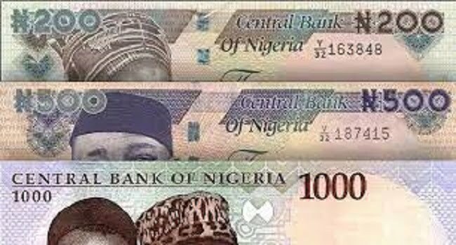 BREAKING:Buhari Officially extends validity of old N200 notes till April 10