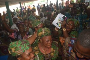 Oyo 2024: Olatunji Receives Rousing Welcome Amidst Wild Jubilation In Oluyole