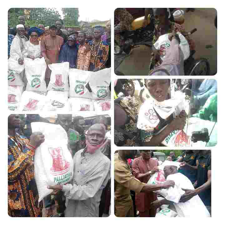 Makinde's Safer: Ibadan North Residents Agog, Extols Makinde Over Food Relief Packages (See Photos)