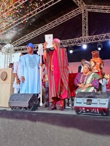 Just In: Makinde Presents Staff Of Office To New Soun Of Ogbomoso