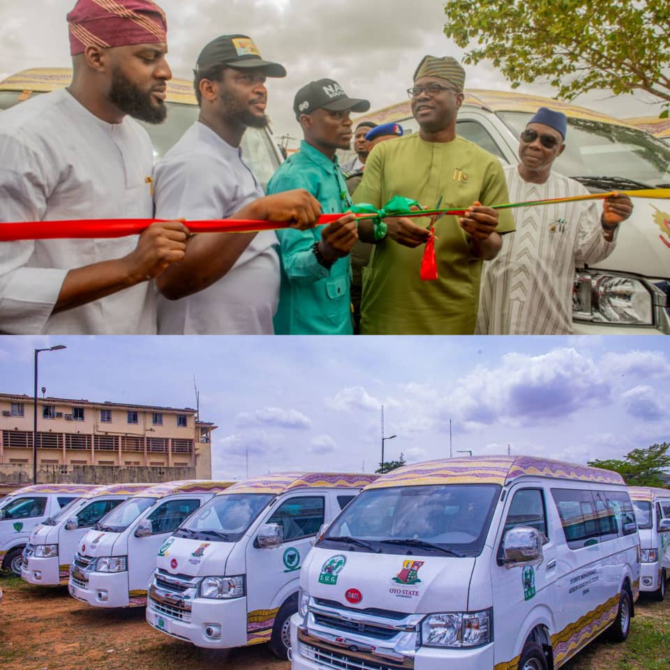 Makinde Donates 28 Buses to Tertiary Institutions