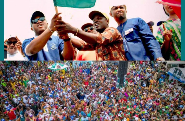 LG Poll:Mammoth Crowd As Olufade Officially Receives Ibadan North  PDP  Chairmanship Candidate’s Flag