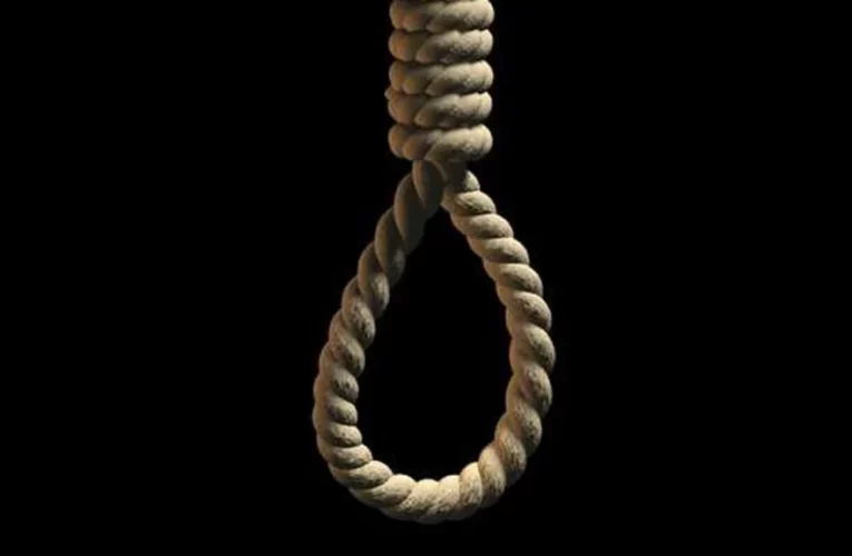 SUSPICIOUS DEATH: Young Man’s Lifeless Body Found Hanging in Ibadan(Photo)