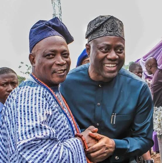 BREAKING: Ladoja Makes Shocking U-Turn, Agrees to Wear Beaded Crown after Years of Resistance