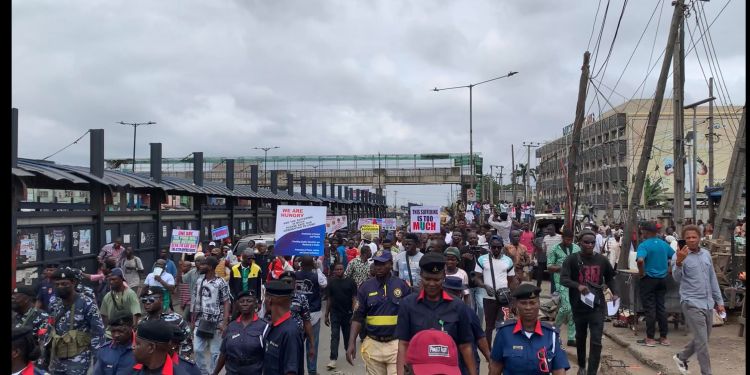 #ENDHARSHIP:Live Update Across Nigeria as Demonstrations Enter Day 3 (Watch)