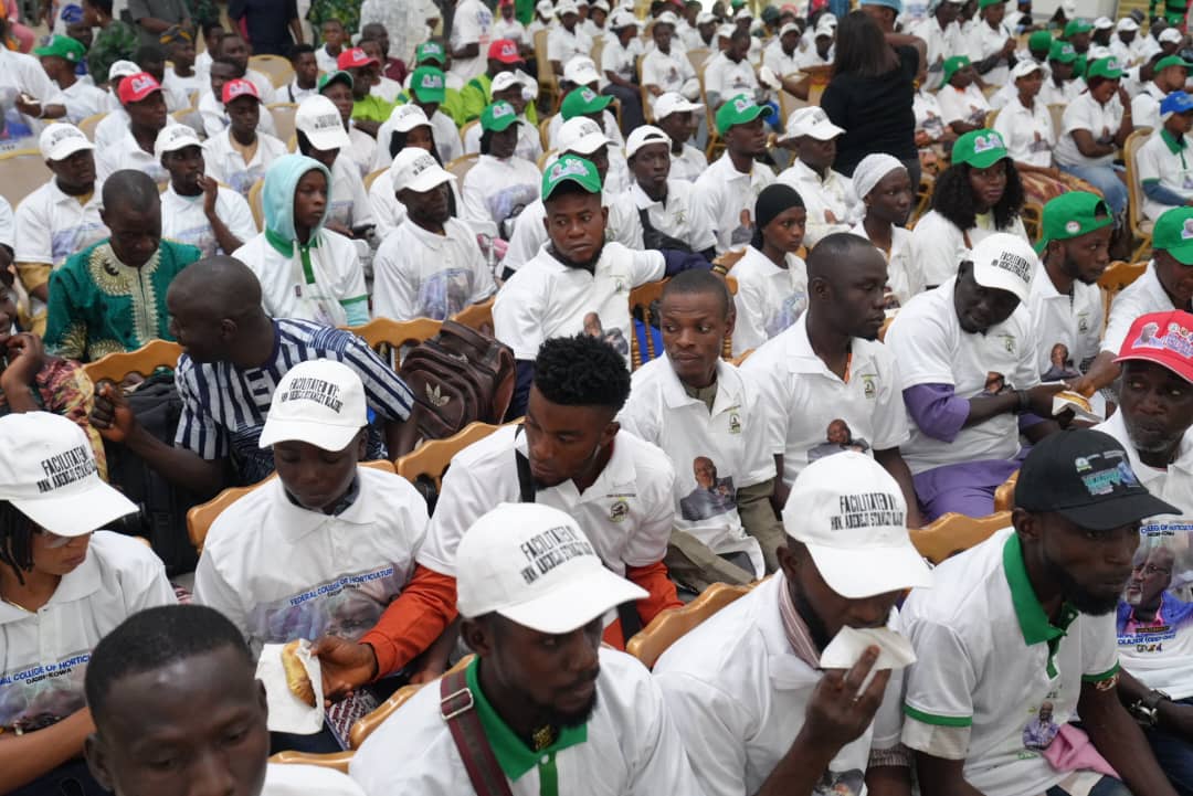 Reps Member , Odidiomo Trains 600 Constituents on Digital Skill