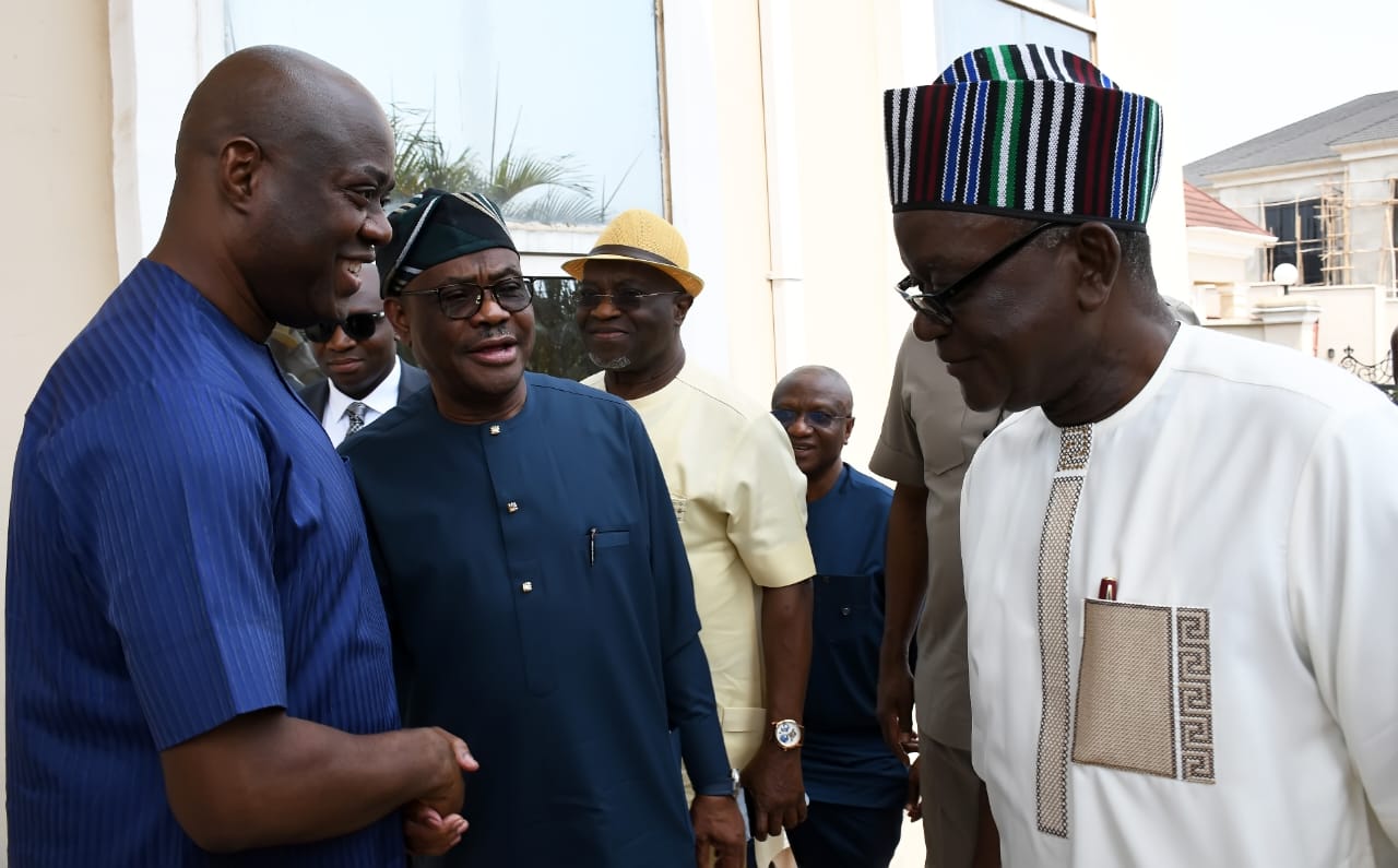 G-5 PDP Govs, Bode George, others pay condolence visit to Makinde