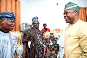 Makinde Visits Olubadan's Family, Affirms Stability of Ibadan Chieftaincy System
