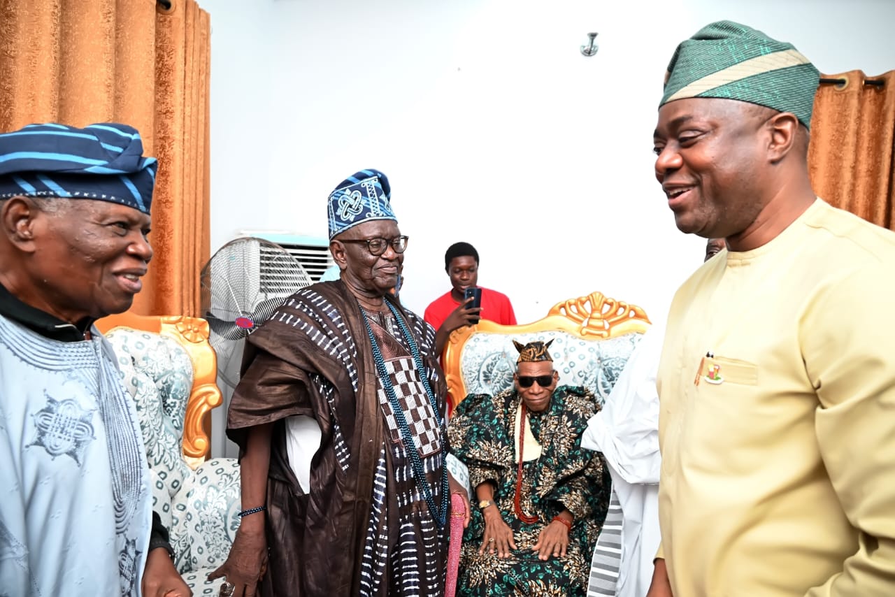 Makinde Visits Olubadan's Family, Affirms Stability of Ibadan Chieftaincy System